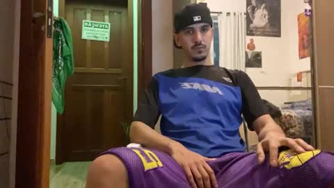 Snapshot of aelucius chatting on October 30, 2025, 1:29 am Luci online show from October 30, 2025, 1:29 am