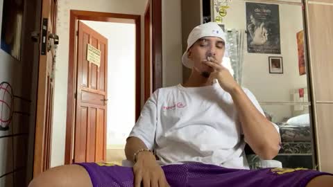 Snapshot of aelucius chatting on December 3, 2025, 6:06 pm Luci online show from December 3, 2025, 6:06 pm