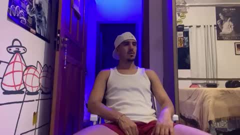 Snapshot of aelucius chatting on December 16, 2025, 2:05 am Luci online show from December 16, 2025, 2:05 am