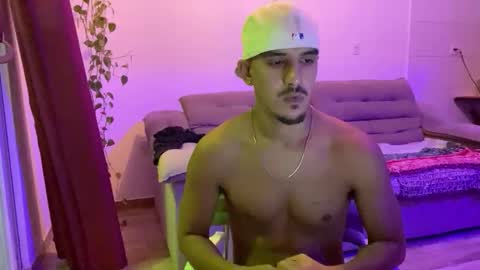 Snapshot of aelucius chatting on January 9, 2026, 2:47 am Luci online show from January 9, 2026, 2:47 am