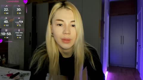 Snapshot of aeries_steel chatting on December 8, 2024, 3:32 am Aeries online show from December 8, 2024, 3:32 am