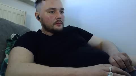 AestheticRich online show from June 3, 2026, 4:26 am