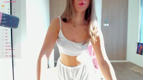 Snapshot of aesthetics_tease chatting on October 14, 2025, 3:29 am Naomi My instagram account - teasing naomi online show from October 14, 2025, 3:29 am