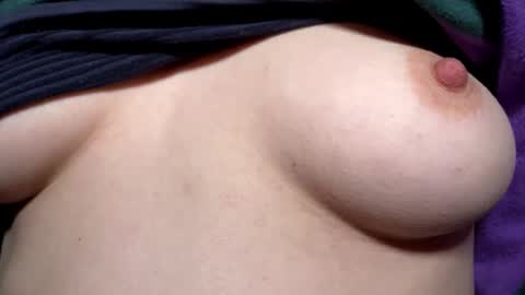 Snapshot of aevra chatting on December 3, 2024, 2:58 am vegans taste better online show from December 3, 2024, 2:58 am