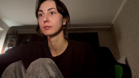 Snapshot of aevra chatting on December 5, 2024, 11:18 pm vegans taste better online show from December 5, 2024, 11:18 pm