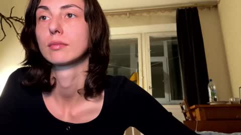 Snapshot of aevra chatting on October 5, 2025, 6:39 pm vegans taste better online show from October 5, 2025, 6:39 pm