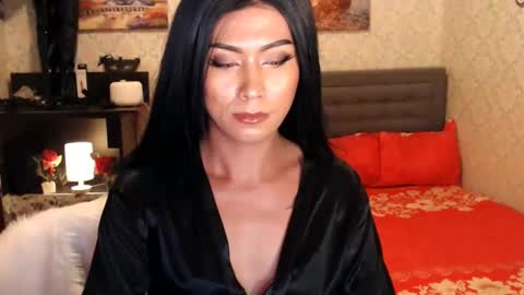 Snapshot of affairtoyourgoddesskhendra chatting on February 9, 2025, 10:00 pm Dominant Goddess Contessa online show from February 9, 2025, 10:00 pm