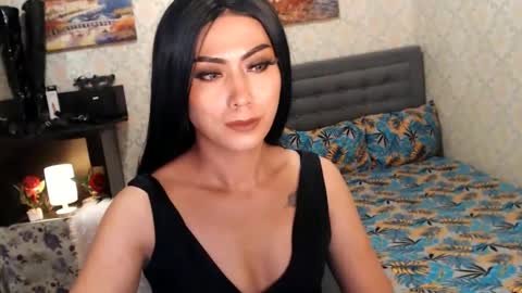Snapshot of affairtoyourgoddesskhendra chatting on February 20, 2025, 12:30 am Dominant Goddess Contessa online show from February 20, 2025, 12:30 am