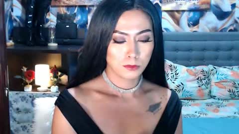 Snapshot of affairtoyourgoddesskhendra chatting on October 16, 2025, 6:53 pm Dominant Goddess Contessa online show from October 16, 2025, 6:53 pm
