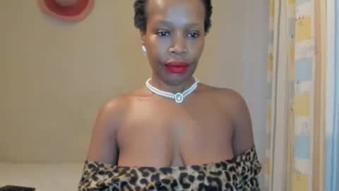 AfricanSquirtQueen online show from January 17, 2026, 3:44 am
