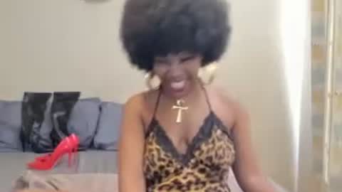 AfricanSquirtQueen online show from July 25, 2026, 10:02 am