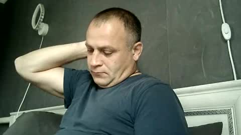 Sasha online show from November 5, 2025, 6:46 am