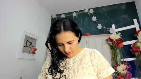 Snapshot of africa_holmes chatting on June 11, 2026, 2:22 am Africa online show from June 11, 2026, 2:22 am