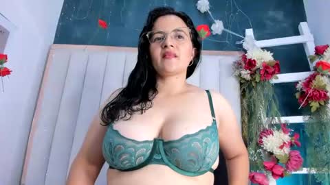 Snapshot of africa_holmes chatting on June 12, 2026, 2:43 am Africa online show from June 12, 2026, 2:43 am