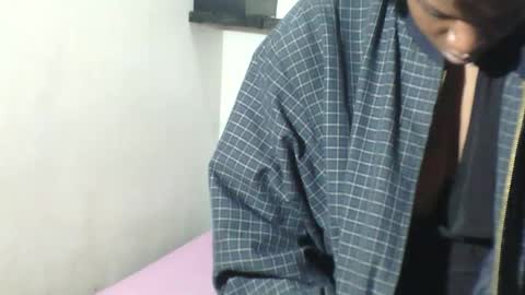 Mia  Friends online show from March 13, 2026, 8:10 am