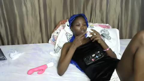 Snapshot of africana_slimqueen chatting on April 13, 2026, 4:23 pm africana_slimqueen online show from April 13, 2026, 4:23 pm