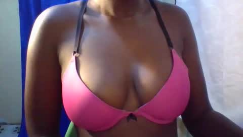 Snapshot of afrikan_desire chatting on June 4, 2026, 6:14 pm afrikan_desire online show from June 4, 2026, 6:14 pm
