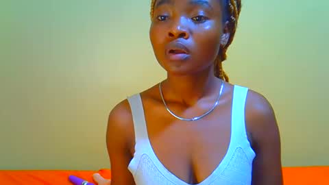 afrikana005 online show from December 18, 2025, 8:37 pm