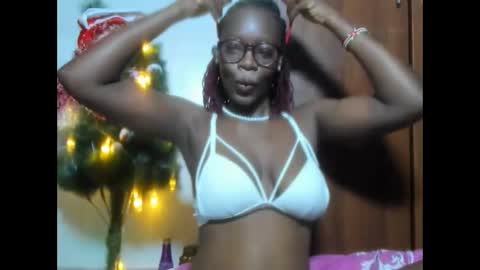 Leah online show from December 25, 2024, 2:35 am