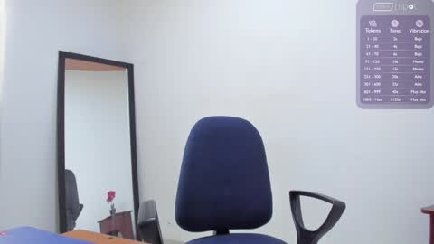 Lorena online show from December 18, 2024, 6:03 pm