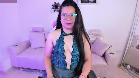 afrodita_rouss online show from April 29, 2026, 8:37 pm
