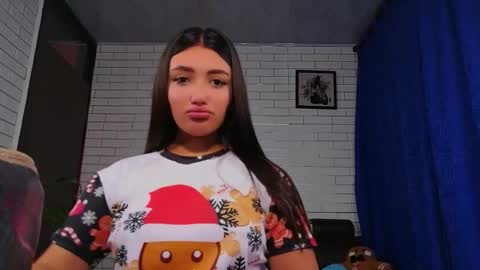 Snapshot of afrodita_shalom chatting on December 18, 2025, 10:32 am AFRODITA online show from December 18, 2025, 10:32 am