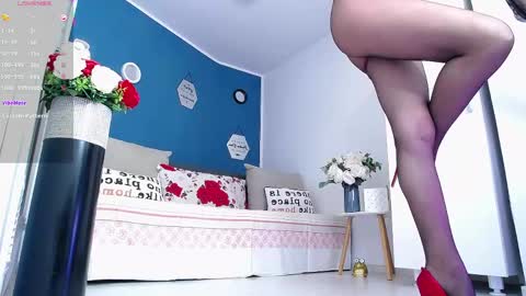 Snapshot of afroditha_ chatting on May 23, 2026, 2:43 pm Amalia online show from May 23, 2026, 2:43 pm