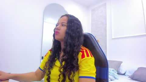 Snapshot of agata18_ chatting on July 7, 2026, 7:29 pm A G A T A online show from July 7, 2026, 7:29 pm