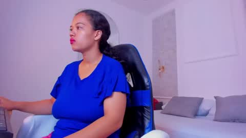 Snapshot of agata18_ chatting on July 11, 2026, 1:14 pm A G A T A online show from July 11, 2026, 1:14 pm
