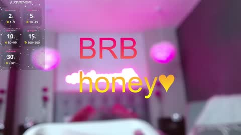 Snapshot of agata_evans_ chatting on January 15, 2025, 9:56 am AGATA online show from January 15, 2025, 9:56 am