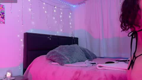 Snapshot of agata_evans_ chatting on April 5, 2026, 10:07 pm AGATA online show from April 5, 2026, 10:07 pm