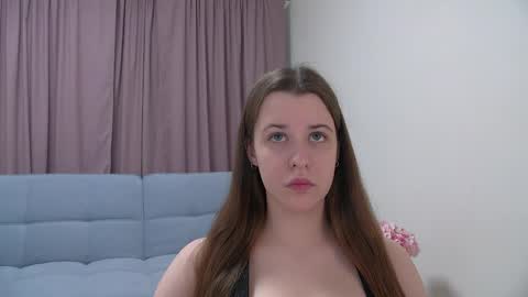 Agata Aisitt online show from May 25, 2026, 5:35 am