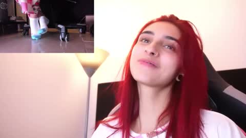 Agata Collinss online show from February 10, 2026, 5:44 am