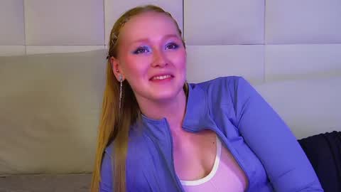 AgataFoxley online show from April 29, 2026, 6:36 pm