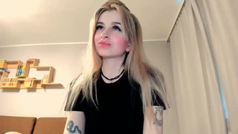 Arina online show from May 26, 2026, 4:14 pm