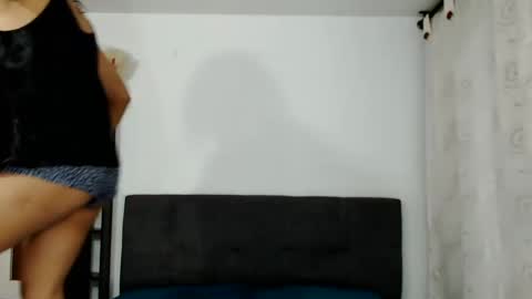 Snapshot of agatasexx chatting on February 17, 2025, 6:26 pm johana online show from February 17, 2025, 6:26 pm