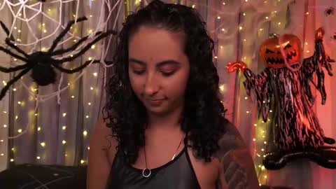 Snapshot of agatha_collinss chatting on October 7, 2025, 7:22 pm Val inst agatha clls online show from October 7, 2025, 7:22 pm