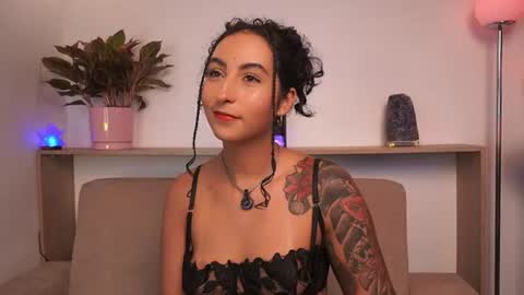 Snapshot of agatha_collinss chatting on August 4, 2026, 6:32 pm Val inst agatha clls online show from August 4, 2026, 6:32 pm