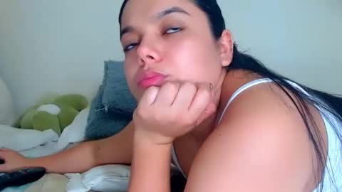 Snapshot of agatha_frank04 chatting on May 15, 2026, 11:01 pm Agatha online show from May 15, 2026, 11:01 pm