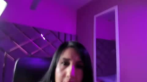 Snapshot of agatha_leon_ chatting on October 25, 2025, 7:30 pm agatha_leon_ online show from October 25, 2025, 7:30 pm