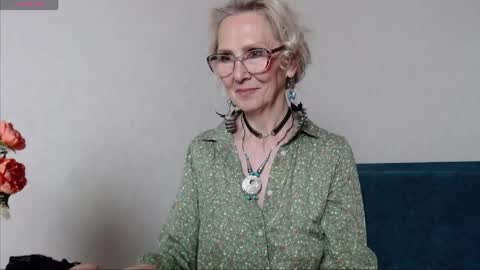 Snapshot of agatha_moore_ chatting on May 15, 2026, 6:15 pm Agatha online show from May 15, 2026, 6:15 pm