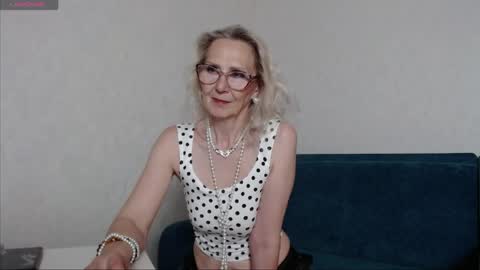 Snapshot of agatha_moore_ chatting on May 29, 2026, 4:16 pm Agatha online show from May 29, 2026, 4:16 pm