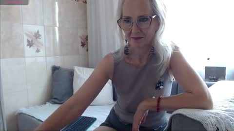 Snapshot of agatha_moore_ chatting on July 24, 2026, 3:37 am Agatha online show from July 24, 2026, 3:37 am