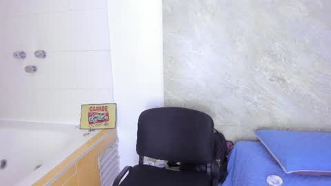 Snapshot of agatha_pleasure chatting on July 4, 2026, 12:11 pm agatha_pleasure online show from July 4, 2026, 12:11 pm