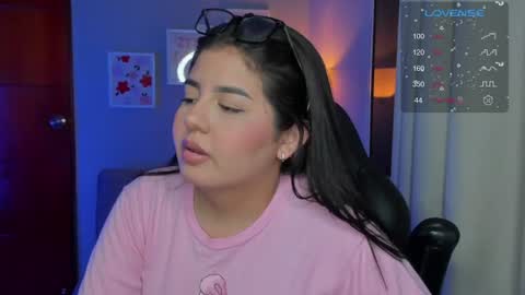 Snapshot of agatha_riccie chatting on June 17, 2026, 6:05 am Cat online show from June 17, 2026, 6:05 am