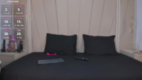 Agatha Steel online show from October 1, 2025, 9:21 pm