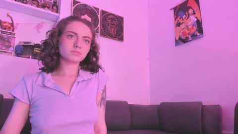 Snapshot of agathaa_ks_ chatting on January 31, 2025, 4:14 am Camila 2 online show from January 31, 2025, 4:14 am