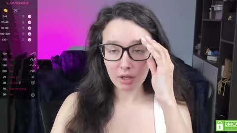 Snapshot of agattasmith chatting on May 8, 2026, 5:35 am AgattaSmith online show from May 8, 2026, 5:35 am