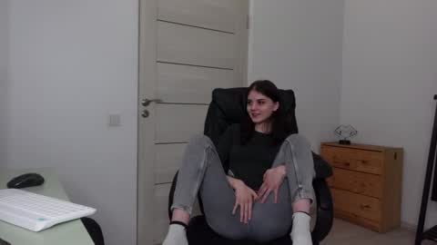 Agelina Lilly Laura online show from January 19, 2025, 9:02 pm