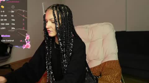 Snapshot of agelina_summer chatting on May 9, 2026, 9:42 pm Agelina Lilly Laura online show from May 9, 2026, 9:42 pm
